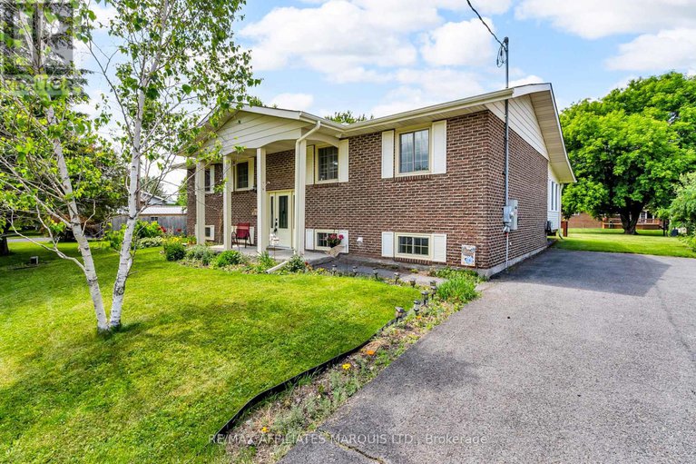28494873/18227-oak-drive/south-glengarry-charlottenburgh-twp/south-glengarry/ontario/K0C2J0_2
