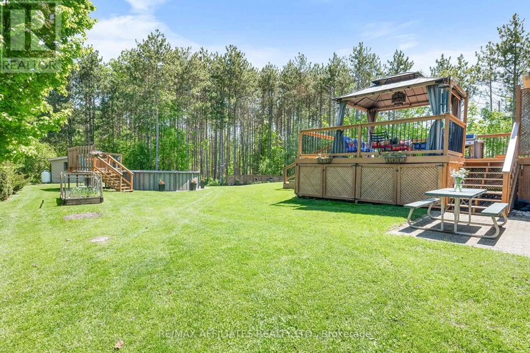 28379775/141-pine-ridge-drive/beckwith-twp/beckwith/ontario/K7C3P2_27