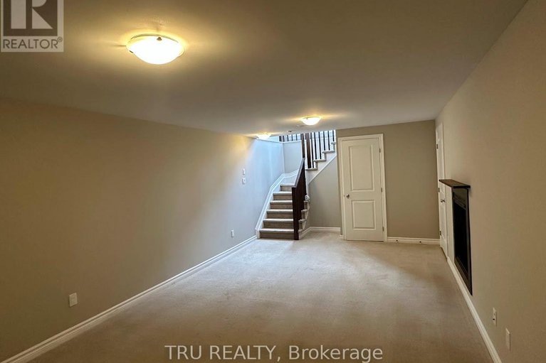 29338433/130-eric-maloney-way/blossom-parkkemp-parkfindlay-creek/ottawa/ontario/K1T0R1_35