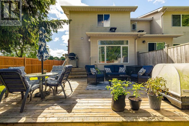 28636407/2-whalings-circle/stittsville-central/ottawa/ontario/K2S1S4_27