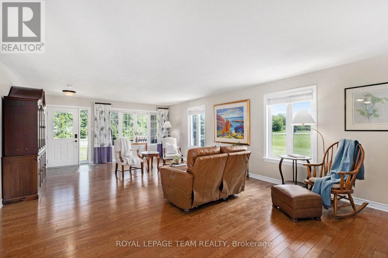 28645186/124-stonewalk-drive/north-grenville-twp-kemptville-south/north-grenville/ontario/K0G1J0_9