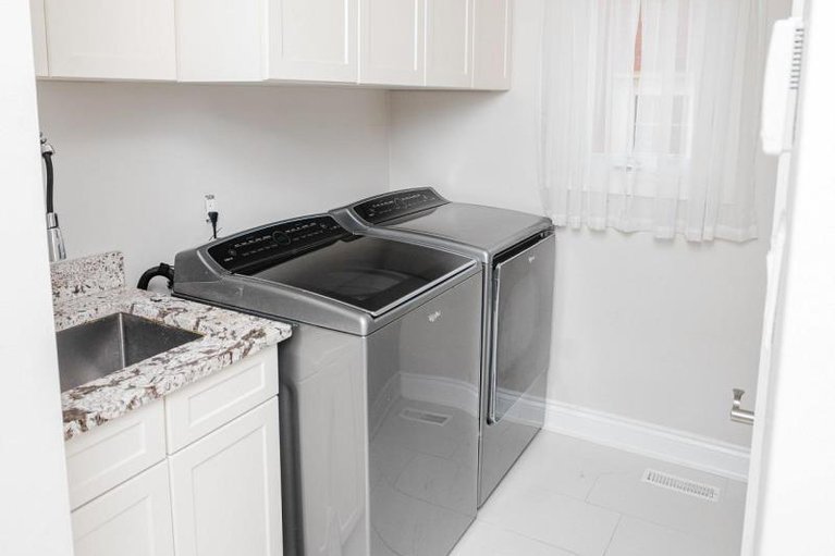 28979625/1055-plante-drive/hunt-clubwestern-community/ottawa/ontario/K1V9E5_31