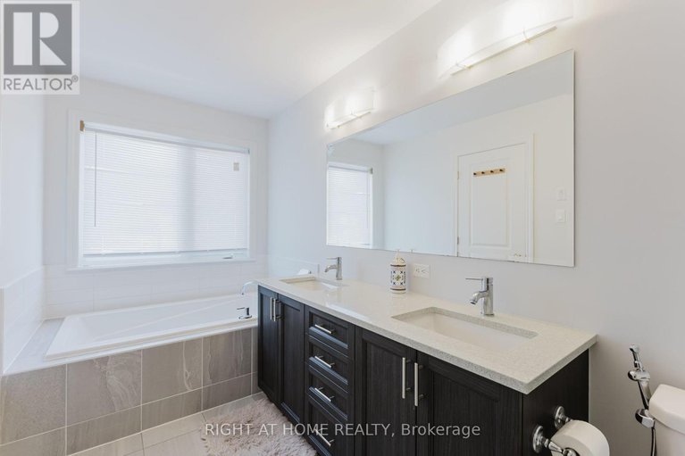 28523248/669-cordelette-circle-e/mer-bleuebradley-estatesanderson-park/ottawa/ontario/K1W0P2_29