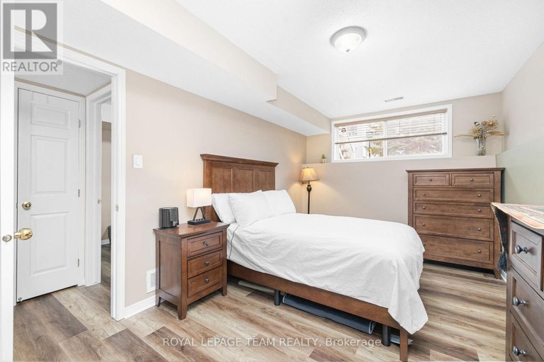 29460826/147-wharhol-private/westcliffe-estates/ottawa/ontario/K2H1G5_38