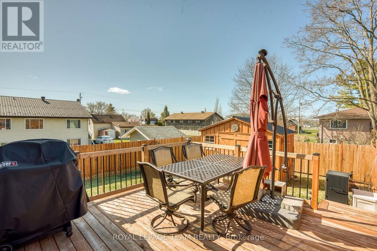 28222436/301-napier-court-nw/almonte/mississippi-mills/ontario/K0A1A0_19