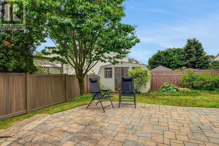 28882866/1166-ambercrest-street/carson-grove/ottawa/ontario/K1J1B2_44