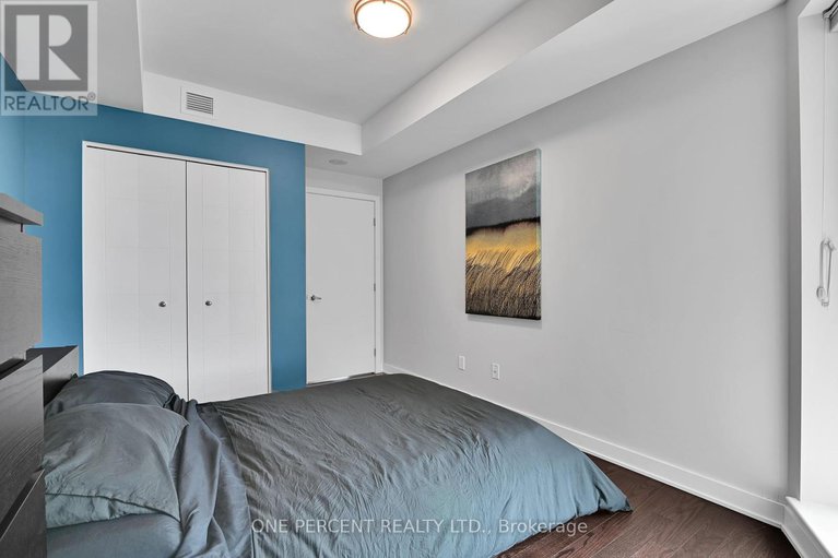 28549705/1905-40-nepean-street/ottawa-centre/ottawa/ontario/K2P0X5_12