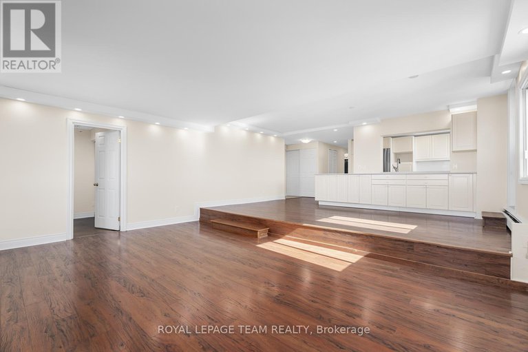 28274883/2004-415-greenview-avenue/britannia/ottawa/ontario/K2B8G5_3