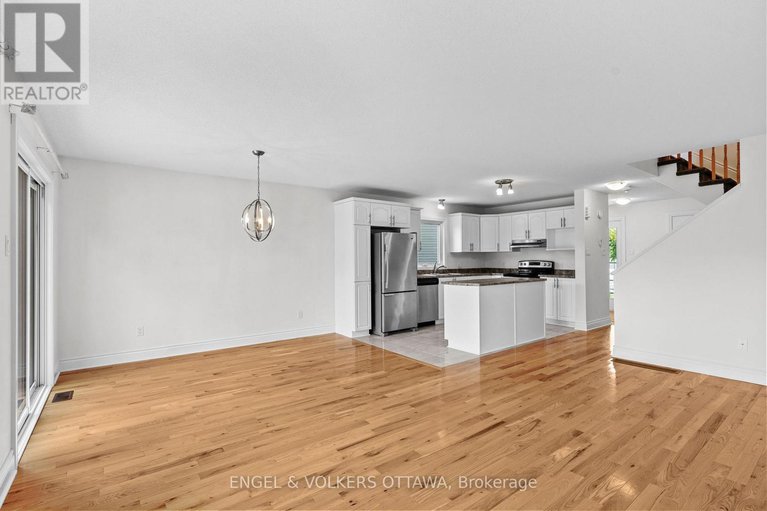 28882632/2269-marble-crescent/town-of-rockland/clarence-rockland/ontario/K4K0H1_4