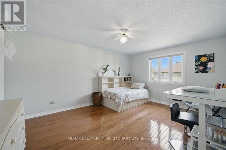 28453219/54-fardon-way/hunt-club-park/ottawa/ontario/K1G4N4_21