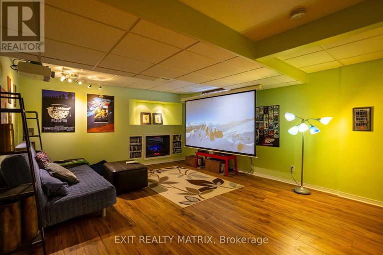 29422357/1879-rosewind-court/chapel-hill/ottawa/ontario/K1C7E3_38