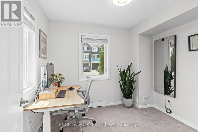 29055765/349-pumpkinseed-crescent/half-moon-bay/ottawa/ontario/K2J6K1_9