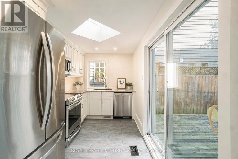 29076592/115-springhurst-avenue/ottawa-east/ottawa/ontario/K1S0E3_9