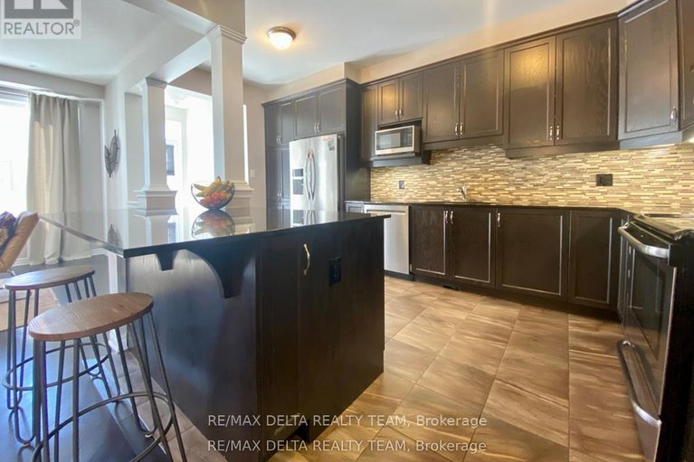 29541987/66-escallonia-court/stittsville-north/ottawa/ontario/K2S0W9_3