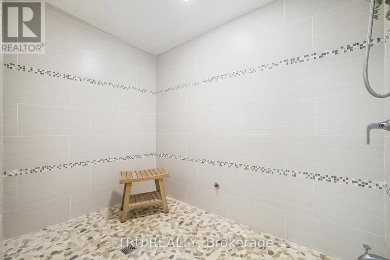 28764522/2465-marchurst-road/kanata-north-west/ottawa/ontario/K2W0H2_37