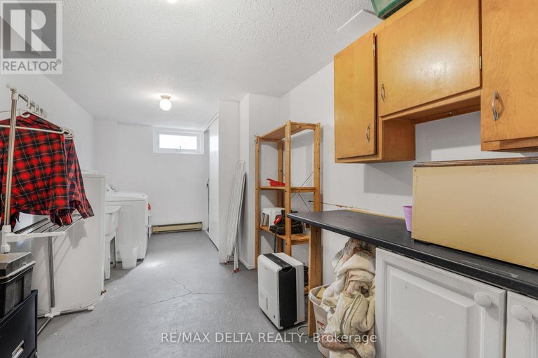 28888821/110-1825-marsala-crescent/fallingbrookpineridge/ottawa/ontario/K4A2E7_23