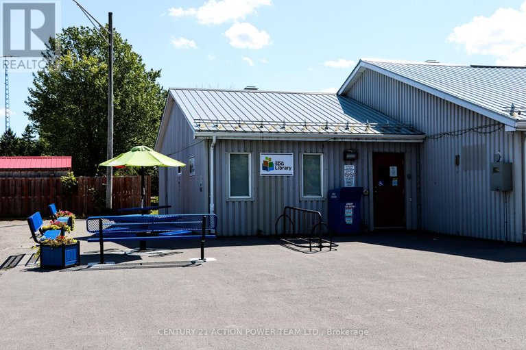 28840439/2-champagne-street/north-stormont-finch-twp/north-stormont/ontario/K0A1R0_35