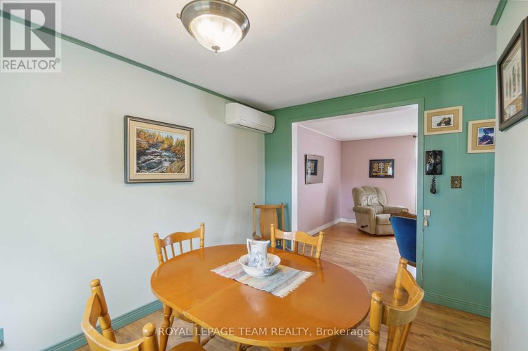 29543006/307-dodson-street/kemptville/north-grenville/ontario/K0G1J0_10