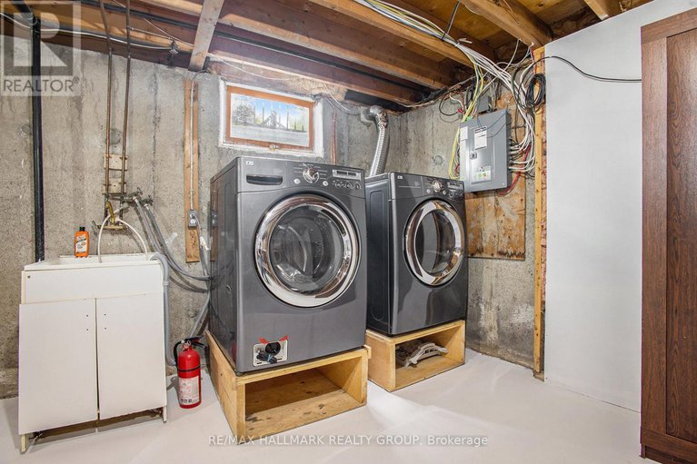 28317250/199-old-colony-road/glencairnhazeldean/ottawa/ontario/K2L1M6_17