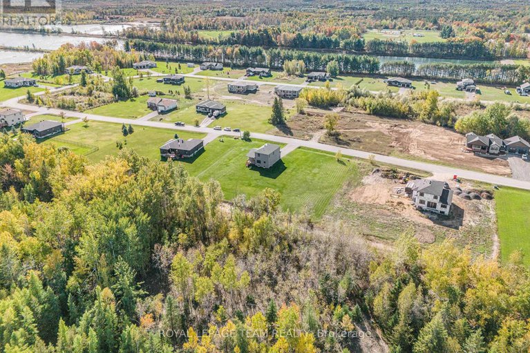 28983663/114-maplestone-drive/north-grenville-twp-kemptville-east/north-grenville/ontario/K0G1J0_33