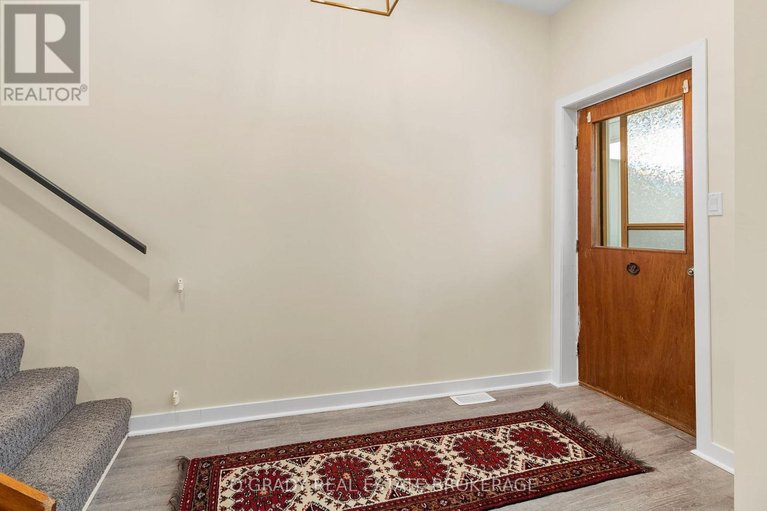 29613065/26-brouse-drive-e/iroquois/south-dundas/ontario/K0E1K0_14