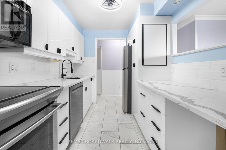 29160518/2305-1025-richmond-road/woodroffe/ottawa/ontario/K2B8G8_11