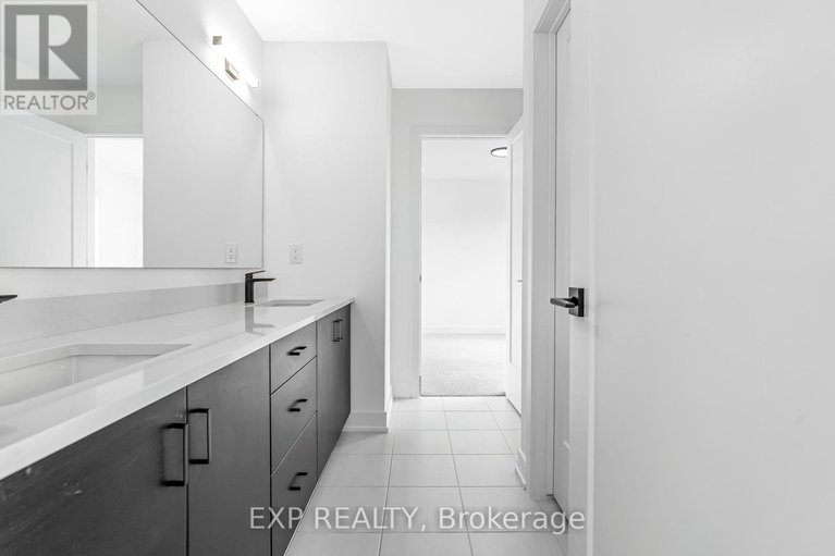 28649196/489-duvernay-drive/queenswood-heights-south/ottawa/ontario/K1E2N7_39