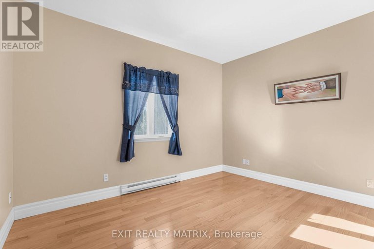 27814681/1854-principale-street/east-hawkesbury/ontario/K0B1A0_21