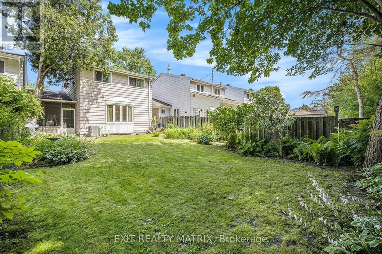 28740334/30-glen-park-drive/blackburn-hamlet-south/ottawa/ontario/K1B3Z2_38