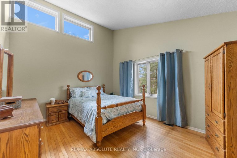 28191817/33-old-orchard-lane/mcnabbraeside-twps/mcnabbraeside/ontario/K7S3T3_23