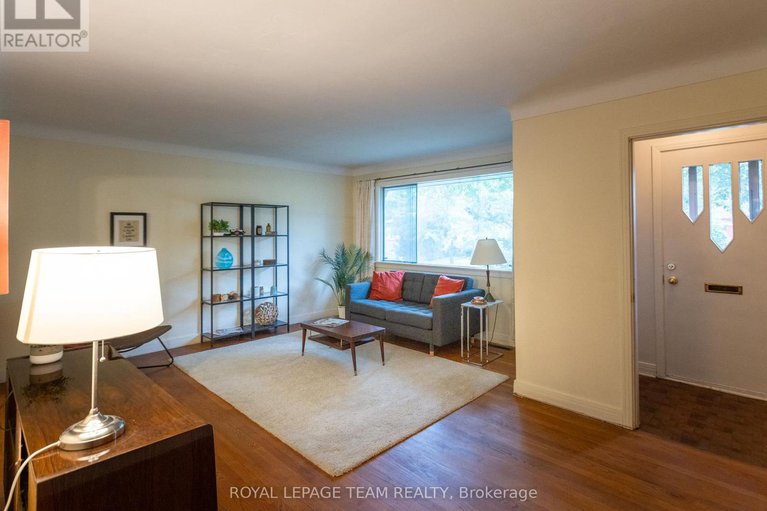 28997575/1231-ridgemont-avenue/ridgemont/ottawa/ontario/K1V6E6_3