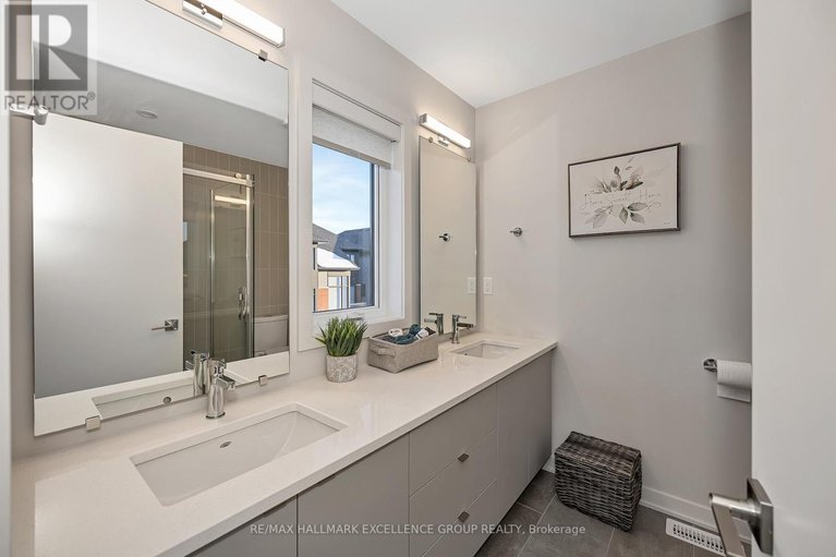 29639073/677-honeydew-street/riverside-southgloucester-glen/ottawa/ontario/K1X0K5_22