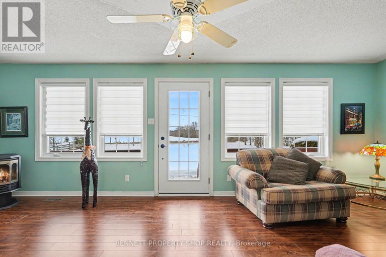 29254628/1312-scheel-drive/mcnabbraeside-twps/mcnabbraeside/ontario/K0A1G0_3