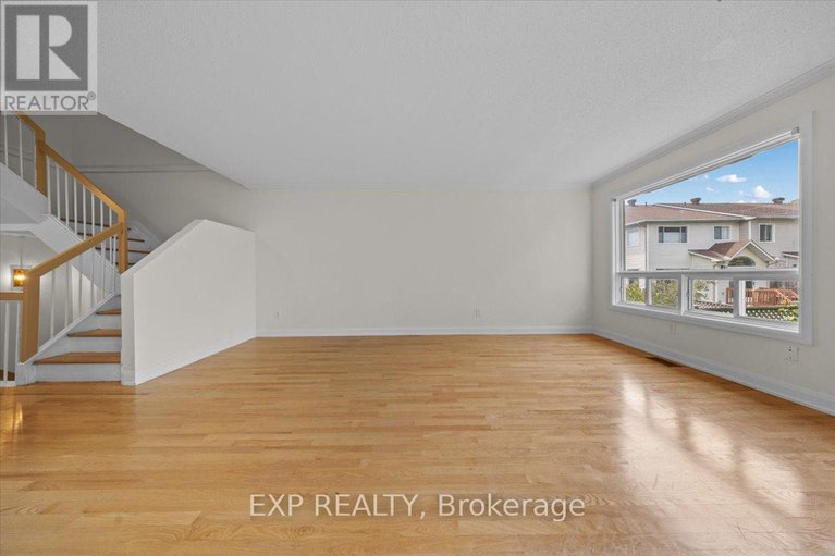 28648911/1959-ranchwood-way/chapel-hill/ottawa/ontario/K1C7L7_11