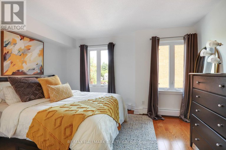 28828283/47-crispin-private/manor-park/ottawa/ontario/K1K2T7_28
