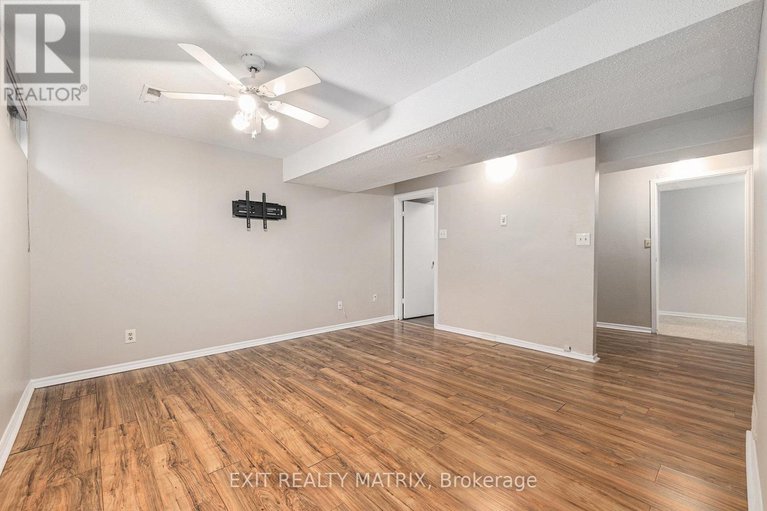 29131271/23-pickford-drive/katimavik/ottawa/ontario/K2L2C1_25