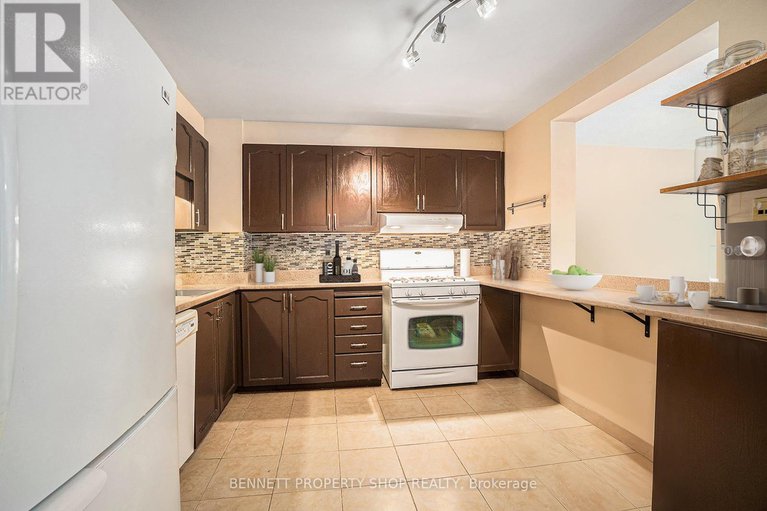 28689694/109-flanders-street/cedargrovefraserdale/ottawa/ontario/K2J3P2_2