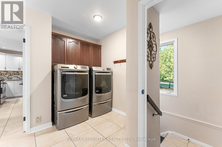 28985818/14-panandrick-view-drive/rural-kanata-central/ottawa/ontario/K2W1A5_25