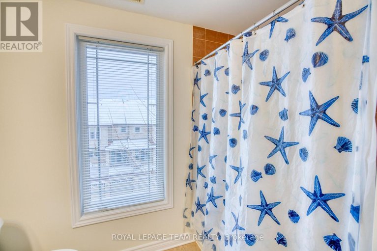 29240132/7-176-paseo-private/centrepointe/ottawa/ontario/K2G4N7_24