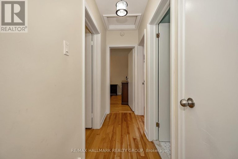 29684996/735-chapman-boulevard/elmvale-acres/ottawa/ontario/K1G1T7_17
