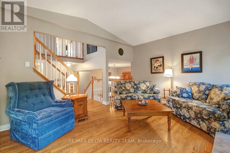 28636834/6383-st-louis-drive/hiawatha-parkconvent-glen/ottawa/ontario/K1C2X9_10