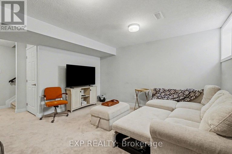 29328135/2142-winsome-terrace/fallingbrookgardenway-south/ottawa/ontario/K4A0K6_20