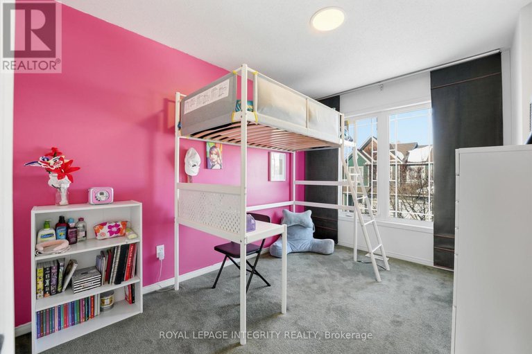 29420692/356-hillsboro-private/emerald-meadowstrailwest/ottawa/ontario/K2M3B1_17