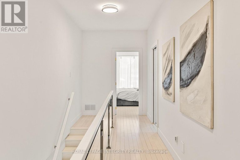 29082051/266-currell-avenue/westborohampton-park/ottawa/ontario/K1Z7J6_19