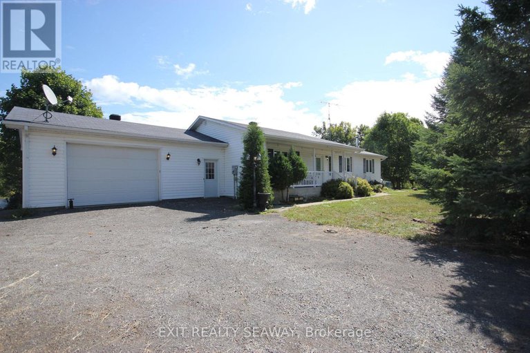 28870219/3395-loch-garry-road-n/north-glengarry-kenyon-twp/north-glengarry/ontario/K0C1B0_2