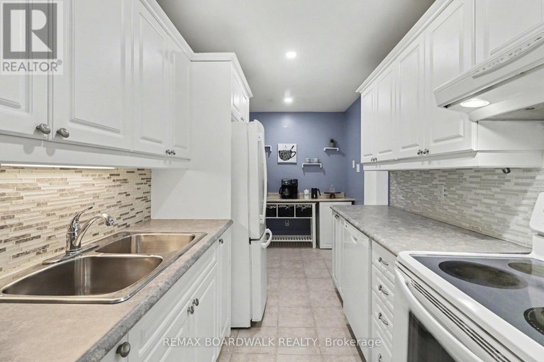 29433243/3-443-canotia-place/fallingbrookpineridge/ottawa/ontario/K4A2K1_12