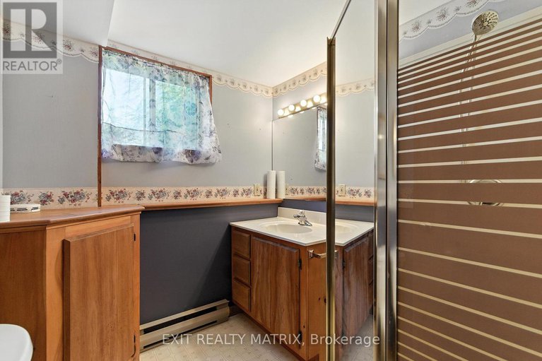 28525668/26-farmers-avenue/vankleek-hill/champlain/ontario/K0B1R0_25