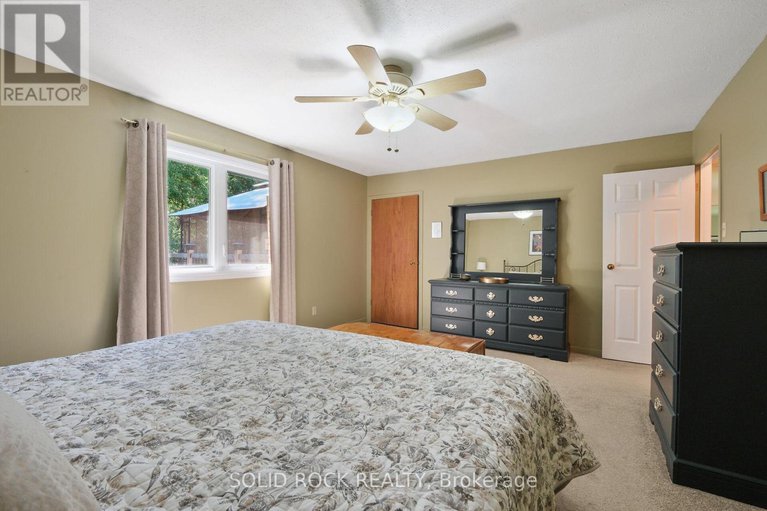28631111/209-deerwood-drive/fitzroy-ward-south-west/ottawa/ontario/K0A2H0_23