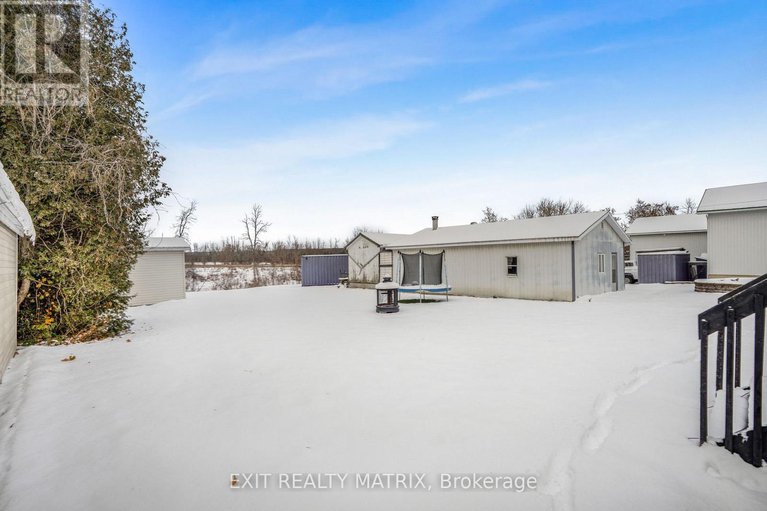 29156083/156-longueuil-street/lorignal/champlain/ontario/K0B1K0_29