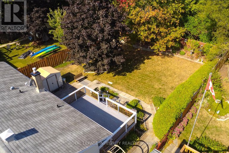 28882629/135-desmond-avenue/glencairnhazeldean/ottawa/ontario/K2L1E8_43